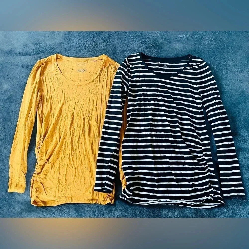 BUNDLE OF (2) MATERNITY TOPS 🤰🏻✨